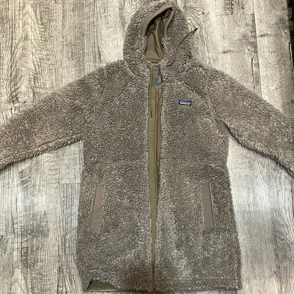 Patagonia Dusty Mesa Parka Fleece Furry Taupe Hooded Coat